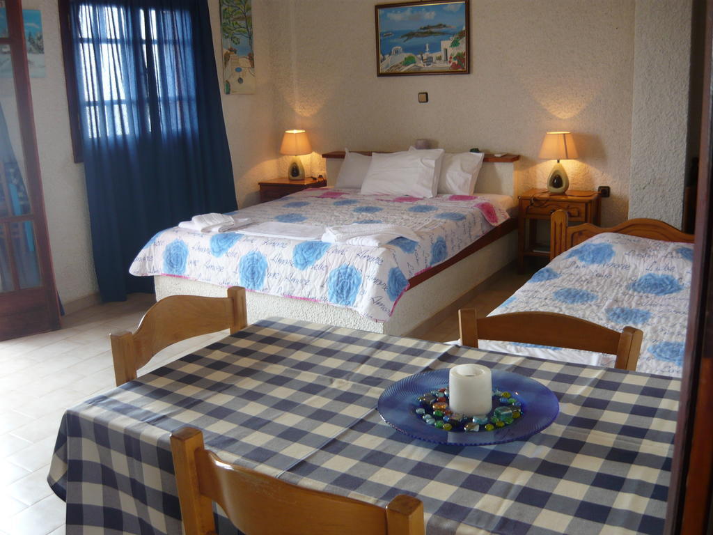 Villa Victoria Makrýgialos Стая снимка
